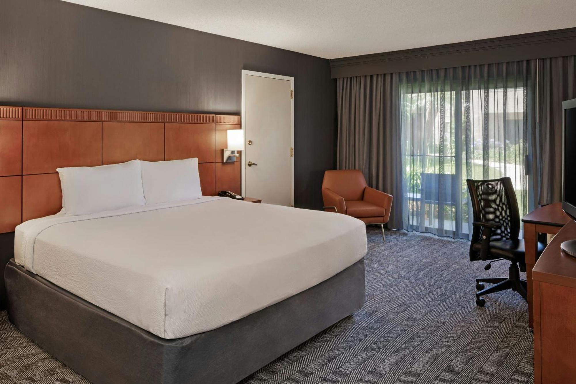 Courtyard Anaheim Buena Park Hotel Екстериор снимка