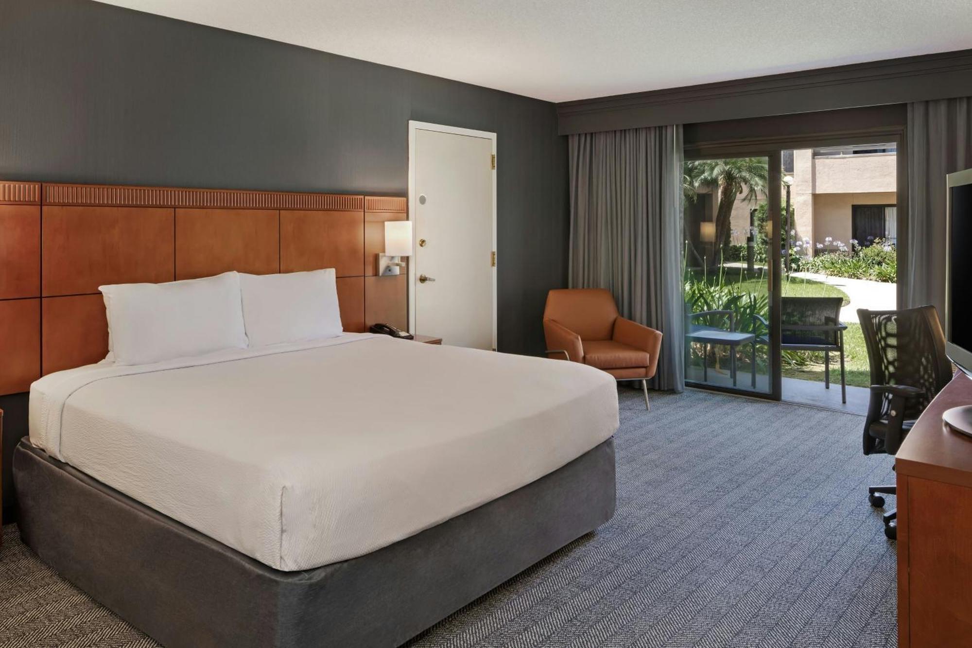 Courtyard Anaheim Buena Park Hotel Екстериор снимка