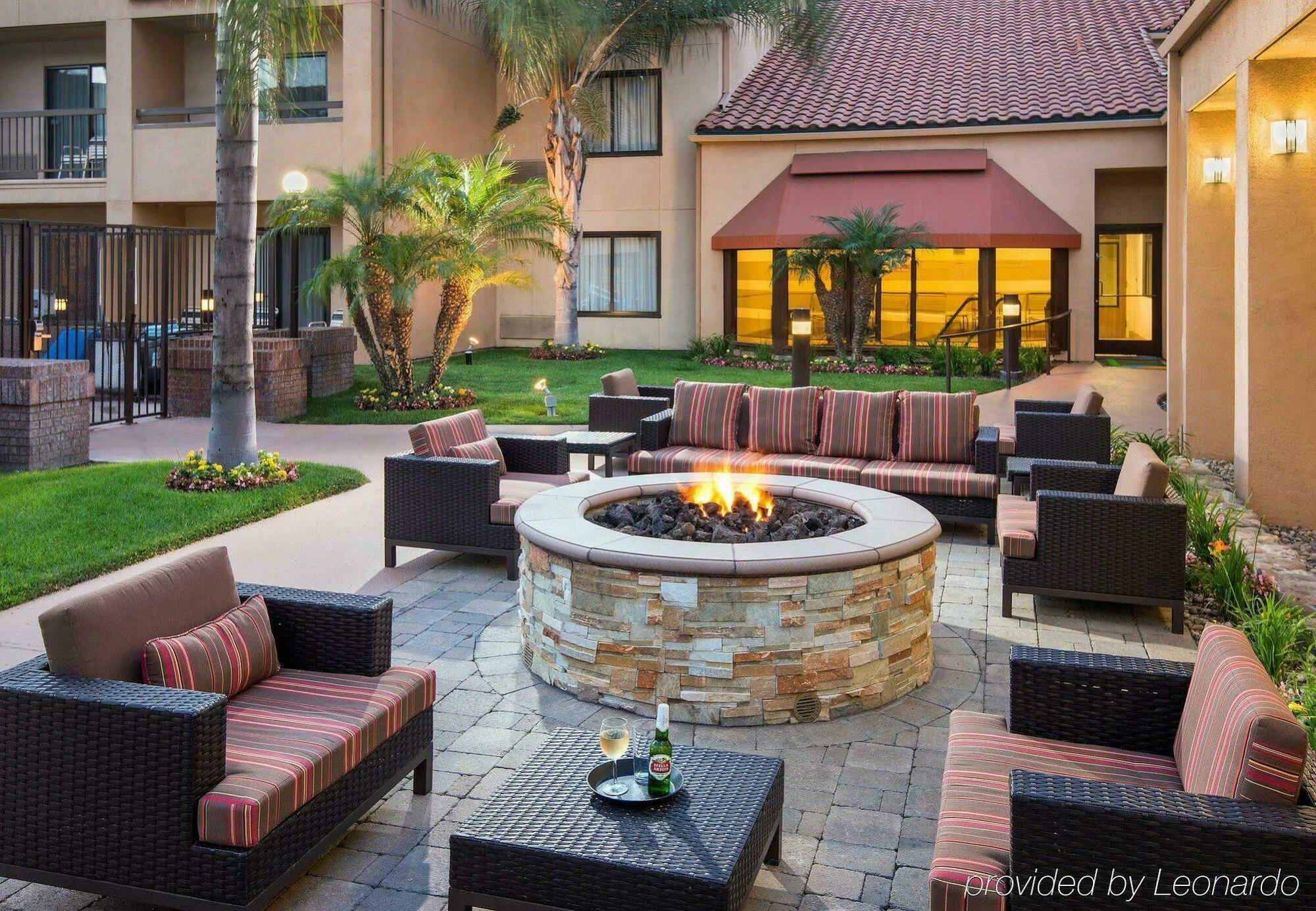 Courtyard Anaheim Buena Park Hotel Екстериор снимка